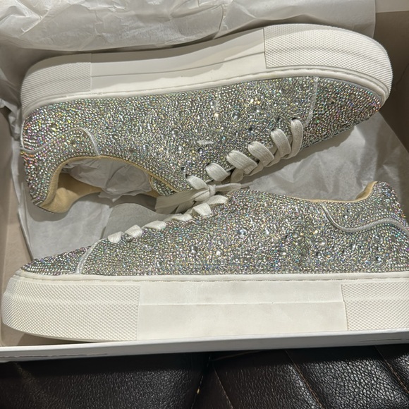 Betsey Johnson Women's Sidny Sneaker - Picture 4 of 5